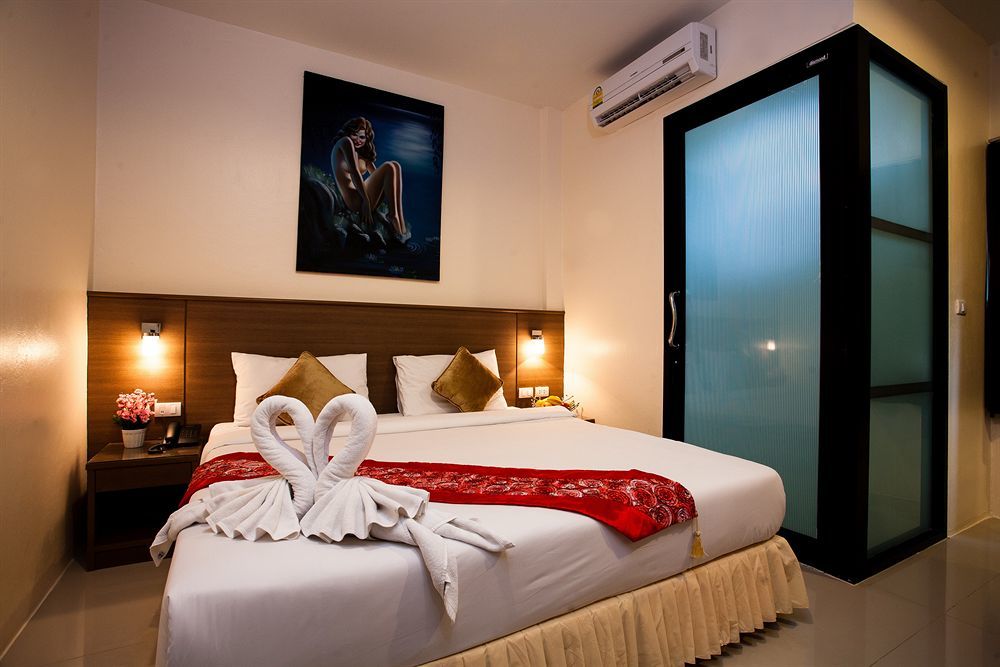 The Wave Hotel Patong Sha Пхукет Екстер'єр фото