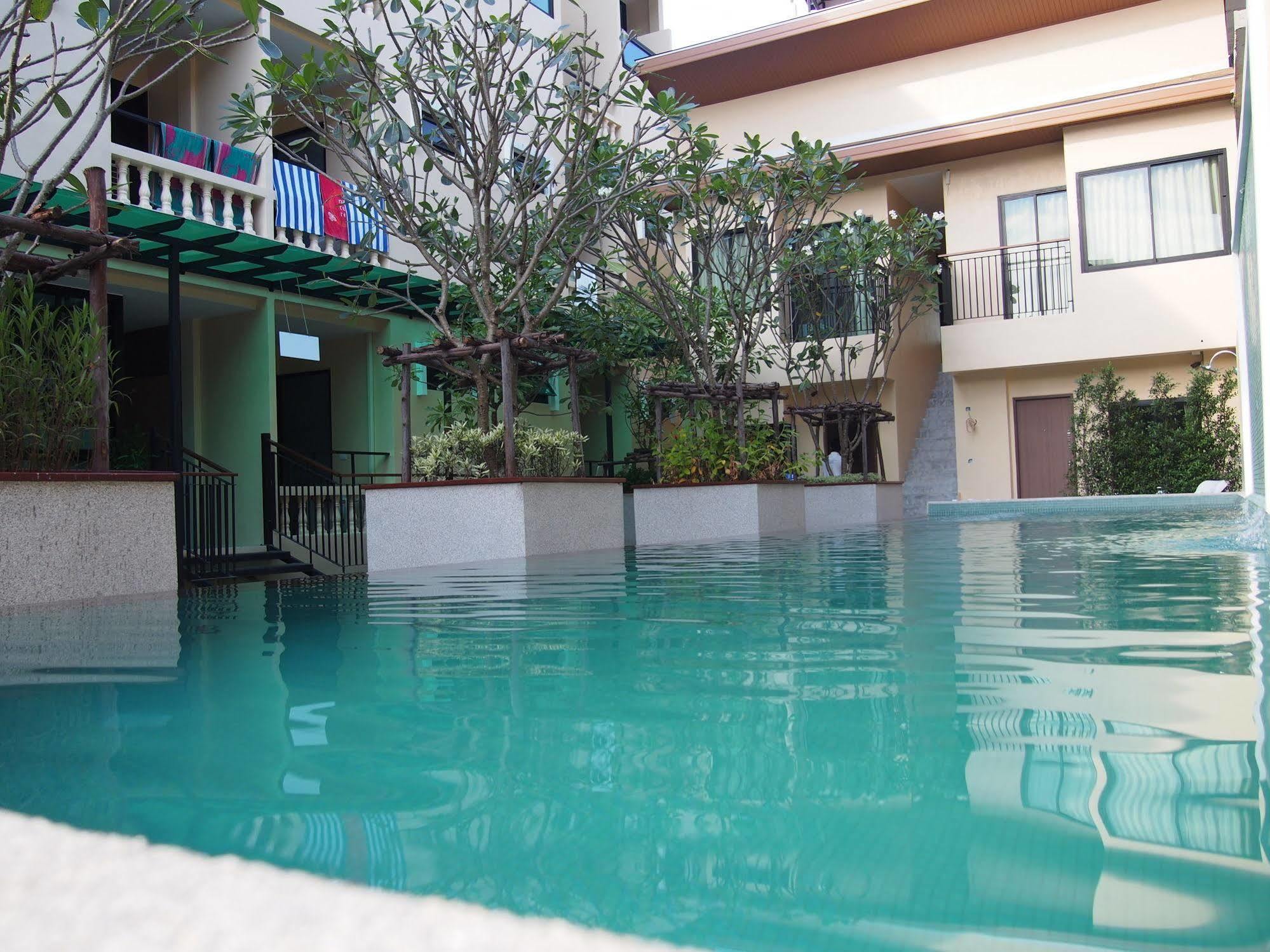 The Wave Hotel Patong Sha Пхукет Екстер'єр фото