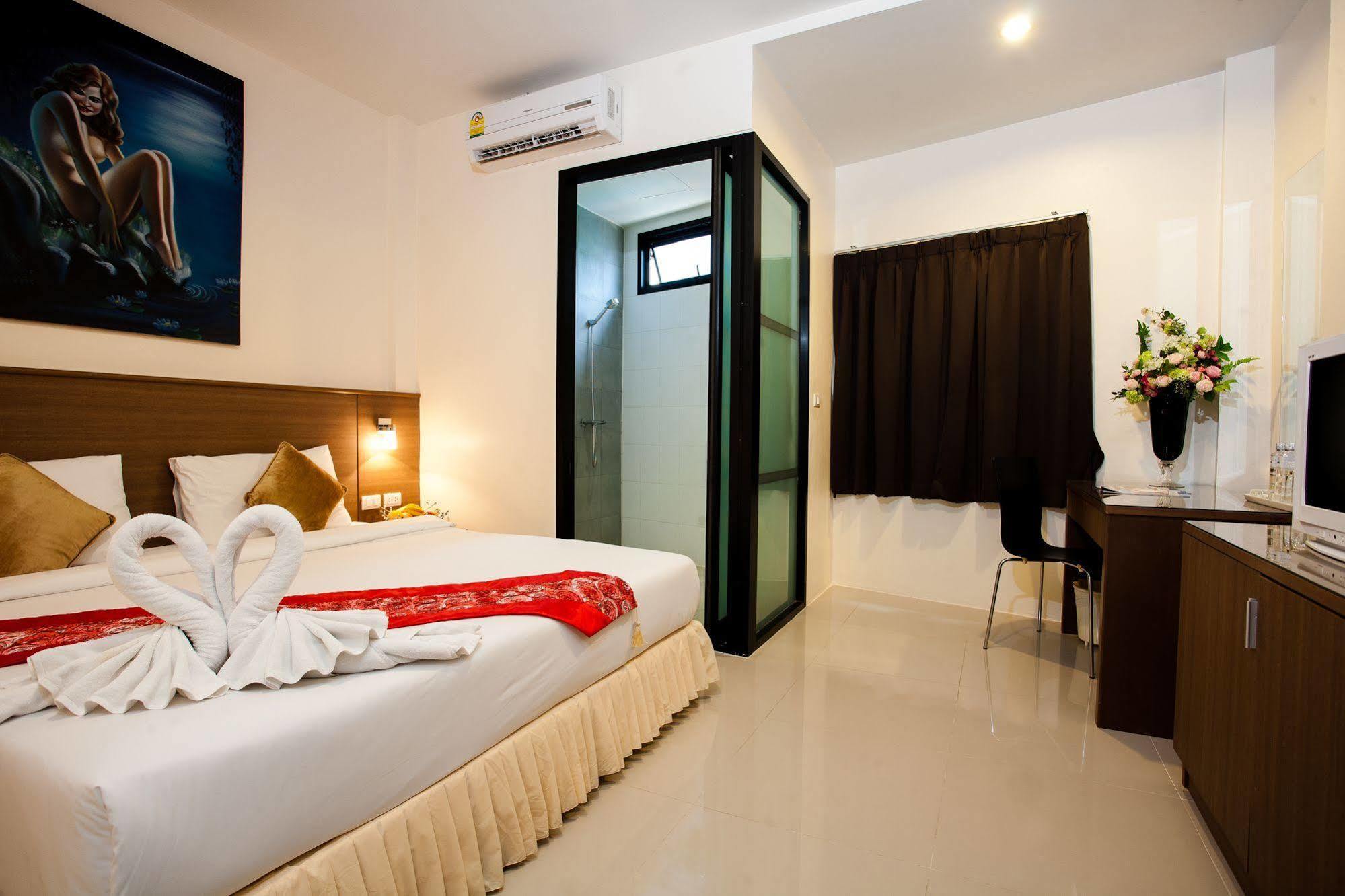 The Wave Hotel Patong Sha Пхукет Екстер'єр фото